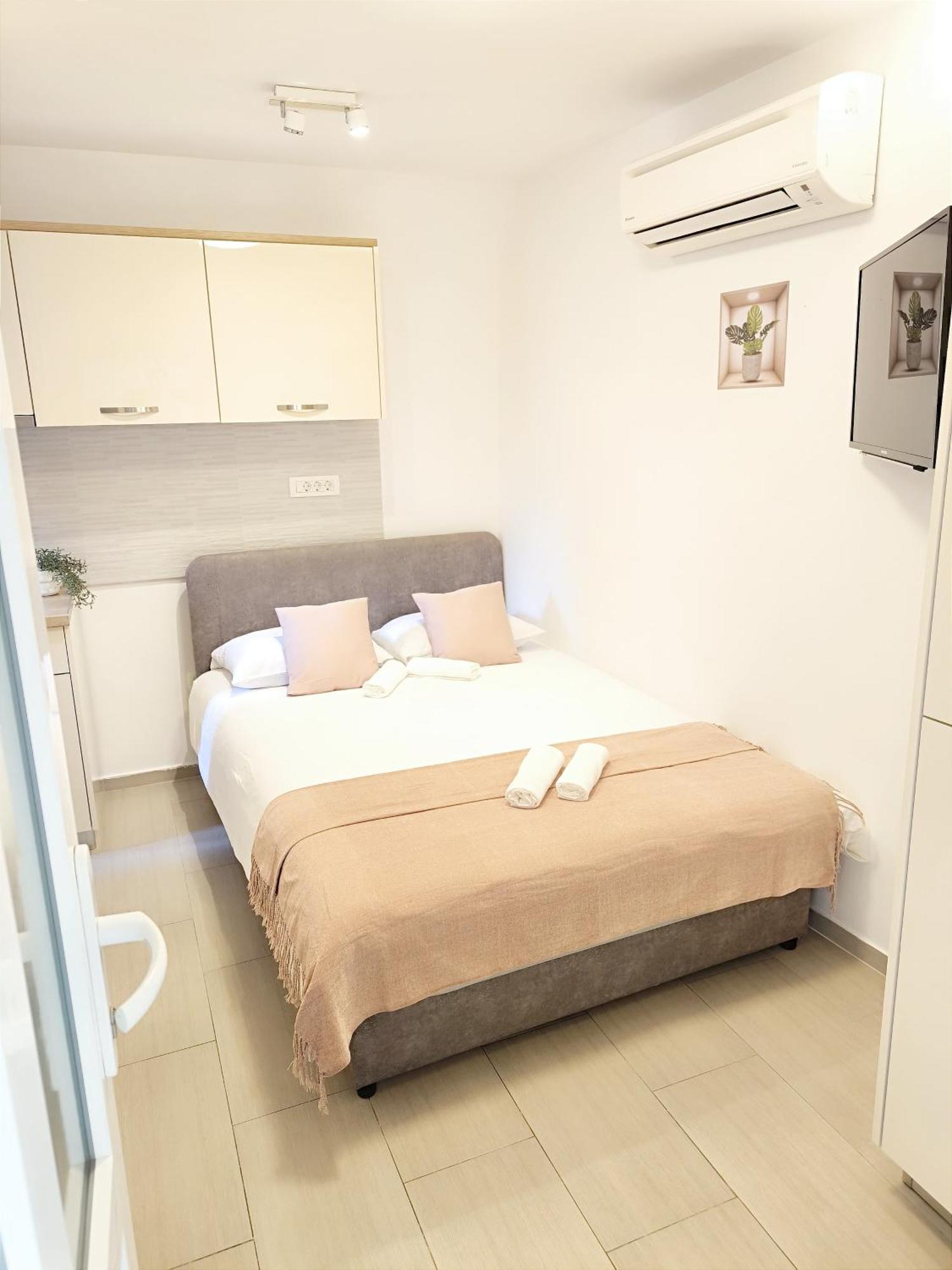 Central Apartment & Room Niko Split Kültér fotó
